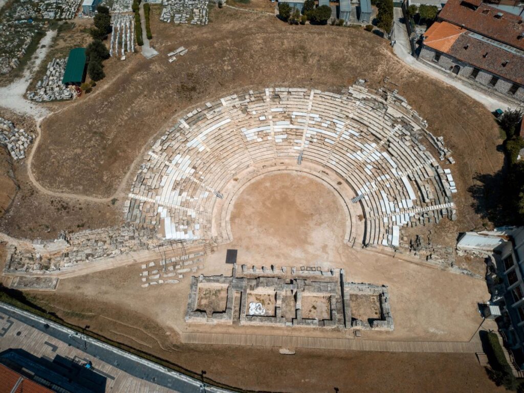 αρχαίο θέατρο της Λάρισας